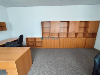 Kancelárie + sklad v centre Nitry s parkovaním - 3