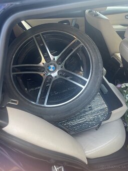 Predam BMW E91 318d 2011 rok - 3