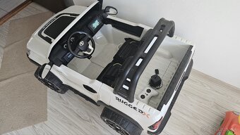 Elektrické autíčko 4x4 do 60kg - 3