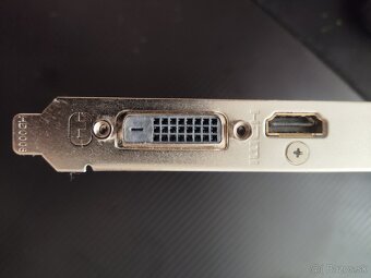 GIGABYTE GT 1030 - 3