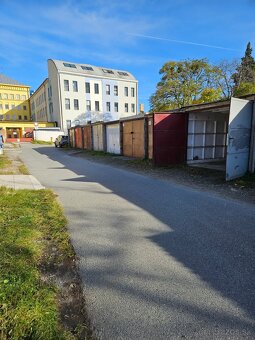 Prenajmen garáž 18m² za Soc. poisťovňou,pri OC Novum, vjazd - 3