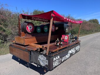 ✅ Chevrolet Truck z roku 1931 s nadstavbou pojazdný BAR - 3