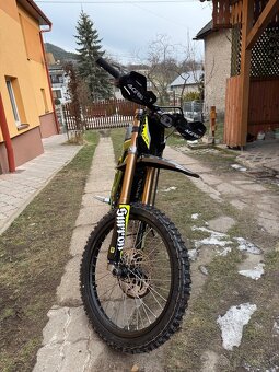 Surron Light Bee X 2025 8kw NOVÁ - 3