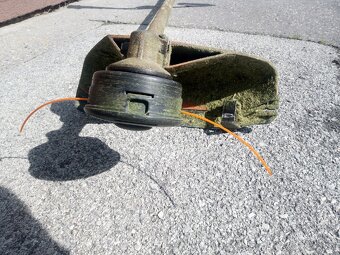 Predám krovinorez STIHL FS130 - 3