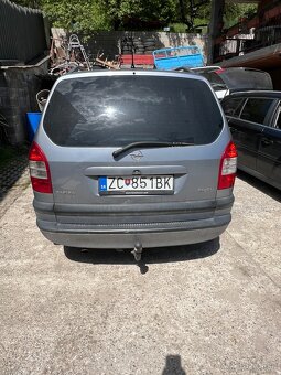 Opel Zafira 2.0 dti 74kw - 3