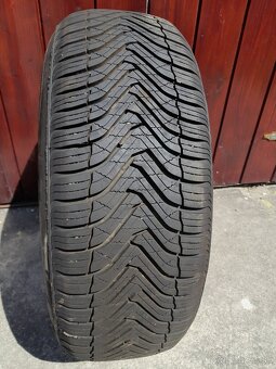 215/60r17 - 3