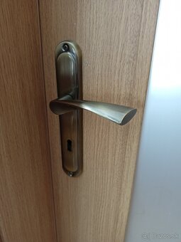 Interiérové dvere 80 ľavé + zárubňa + kľučka - 3