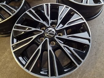 Alu disky org.VW T7 R17"5x120z nového auta - 3