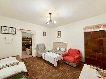 BUKOVEC - 4 IZBOVÝ RD V DOBROM STAVE POZEMOK 1.104 M2 - 3