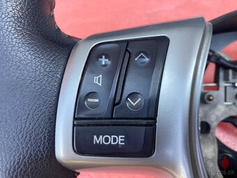 Volant Toyota Yaris - ako nový - 3