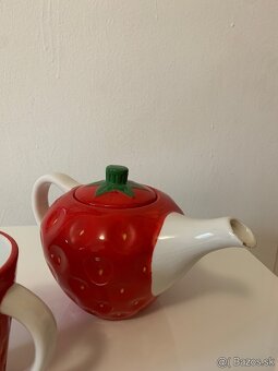 Čajník s pohárom JAHODA súprava / set - 3