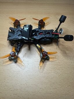 FPV drone Quadmula Djinn F25 SP + doplnky - 3