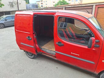 Predám Fiat Doblo Cargo 1.9 JTD (2004) - 3