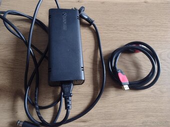 X-Box 360 na náhradné diely - 3
