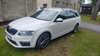 Predám škoda Octavia combi RS TDI DSG - 3