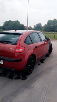 Predám vimenim citroen C4.ROK 2005.1.6. Benzin.80KW - 3