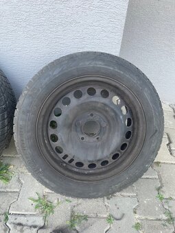 Predám zimné gumy 205/55 R16 - 3