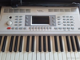 Klavesy - 3