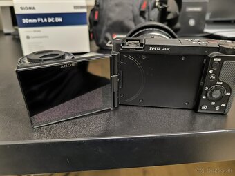 Sony ZV-E10 + 16–50mm kit objektív + SIGMA 30 mm f1.4 DC DN - 3