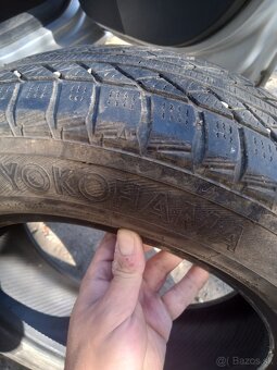 Predám 2ks zimné pn.165/70 R14 yokohama - 3