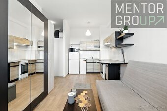 REZERVOVANÉ Na predaj 2-izbový byt s parkovacím miestom, St - 3