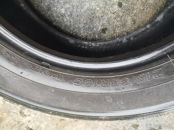 Predám pneumatiky zimné aj letné 215/65R16 - 3