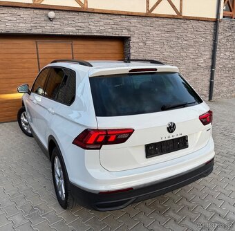 Volkswagen Tiguan 2.0 TDI EVO Life 4Motion DSG - 3