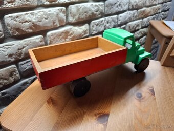 Praga v3s stará hračka - 3