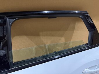 Ľavé zadné dvere Audi Q8 etron - 3