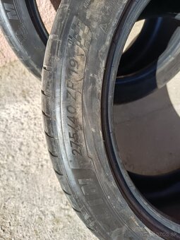 275/40 R19 letné - 3