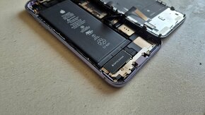 Apple iPhone 11 - na diely, bez základnej dosky - 3