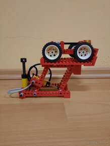Lego Technic 8044 - Universal Pneumatic Set - 3
