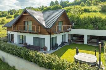 Luxusná rekreačná chata pod Nízkymi Tatrami – dokonalý únik - 3