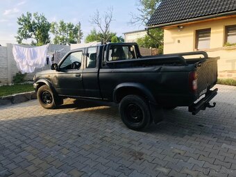 Navara D22 kingcab - 3