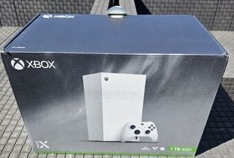 HERNA KONZOLA XBOX X SERIES X WHITE 1TB - 3