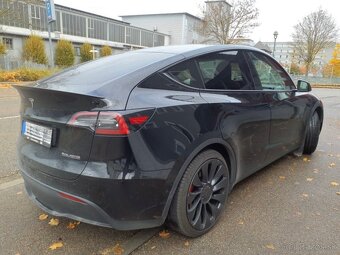 Tesla Model Y – 04/2024 – 220 kW – 52 121 km – Výborný stav - 3