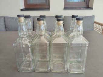 Prázdne fľaše - fľašky z alkoholu - 3