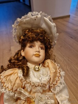 Porcelánova babika - 3