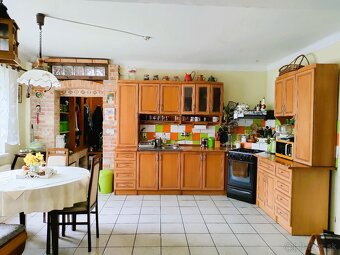 REZERVOVANÉ - Dobrá Niva – rodinný dom, záhrada, 515 m2 - 3