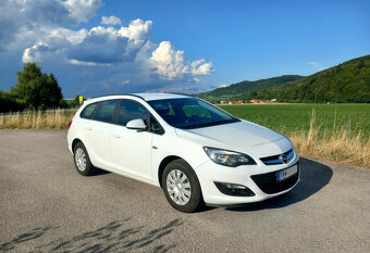 Opel Astra 1.6Cdti Combi r.v.2015 Kúpená na Slovensku - 3