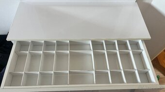 Makeup stolík - 3