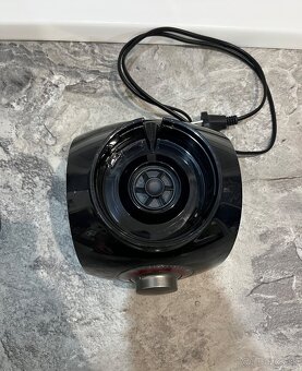 Philips Pure Essentials Collection Mixér HR2084/90 kuchynský - 3