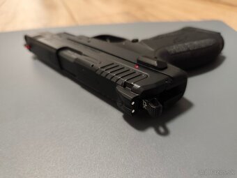 Springfield Armory XD-E 4.5" CO2 - 3