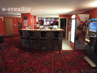 Komerčný priestor v centre Komárna na prenájom - 3