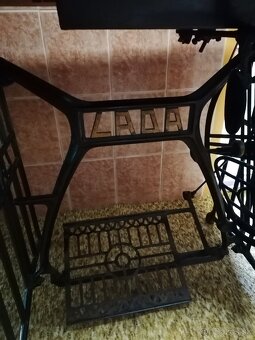 šijací stroj LADA - 3