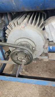 2 valcovy kompresor 3F 400V - 3