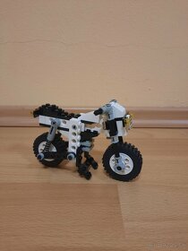 Lego Technic 8810 - Cafe Racer - 3