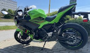 Kawasaki Ninja 650 zelená KRT - 3