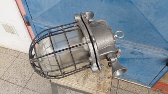 Retro lampa - 3