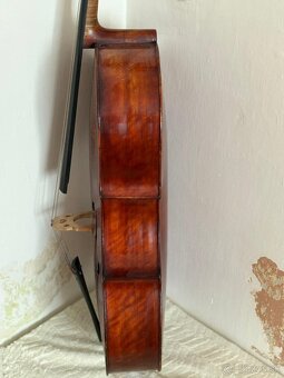 Staré violencello - 3